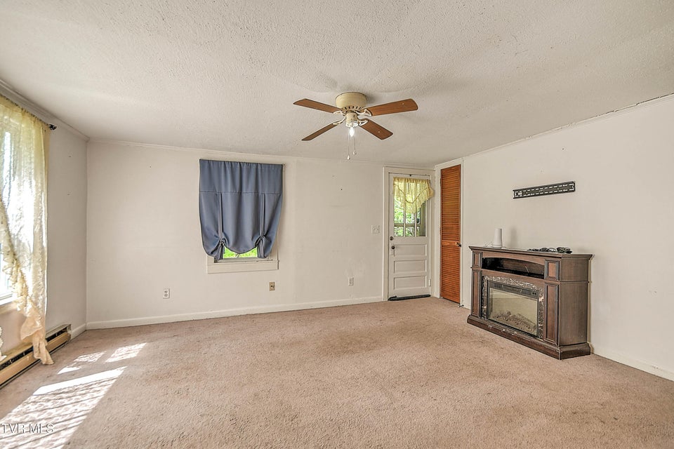 Photo #18: 637 Morrell Creek Lane