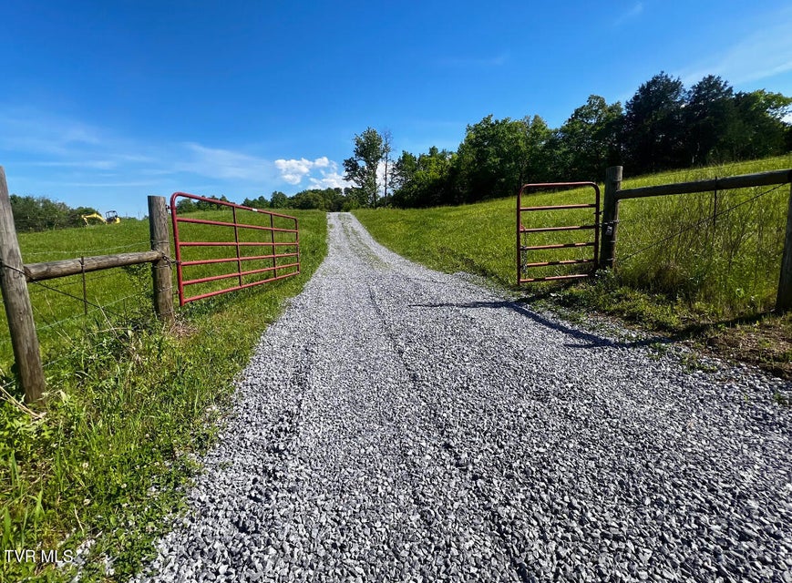 Photo #31: 4045 Mohawk Road
