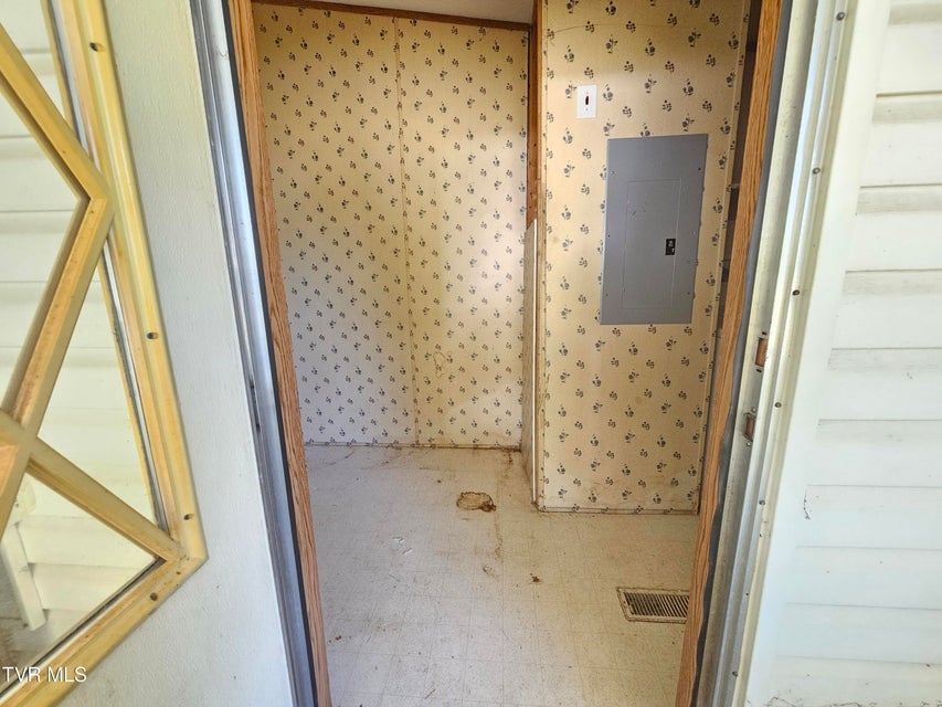 Photo #9: 9247 Baker Lane
