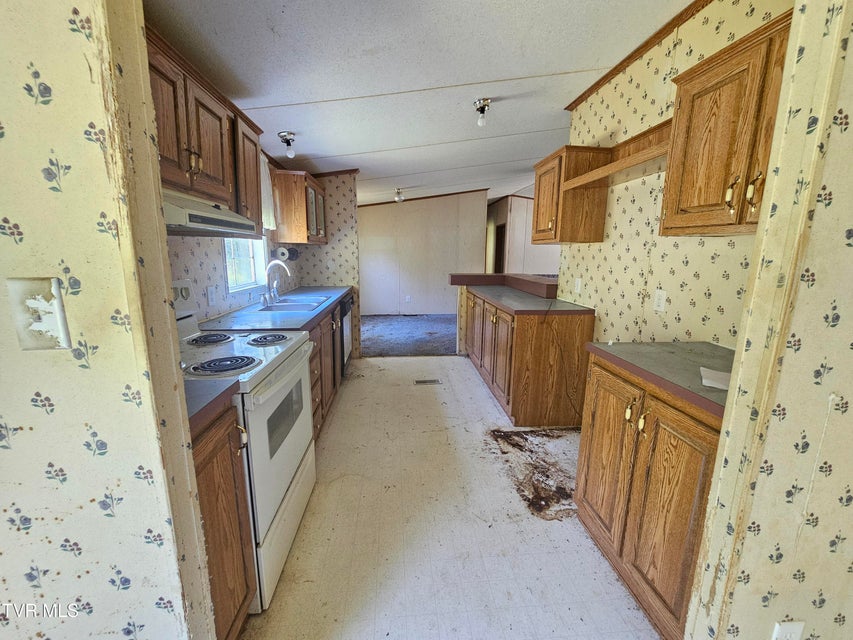 Photo #17: 9247 Baker Lane