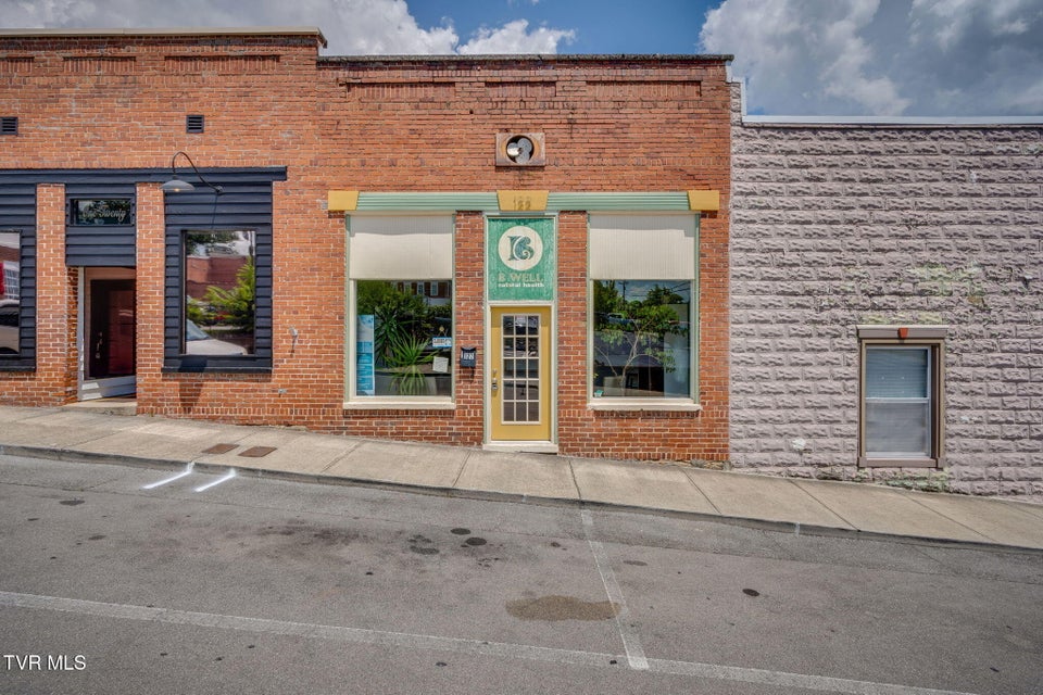 Photo #6: 122 Church Street