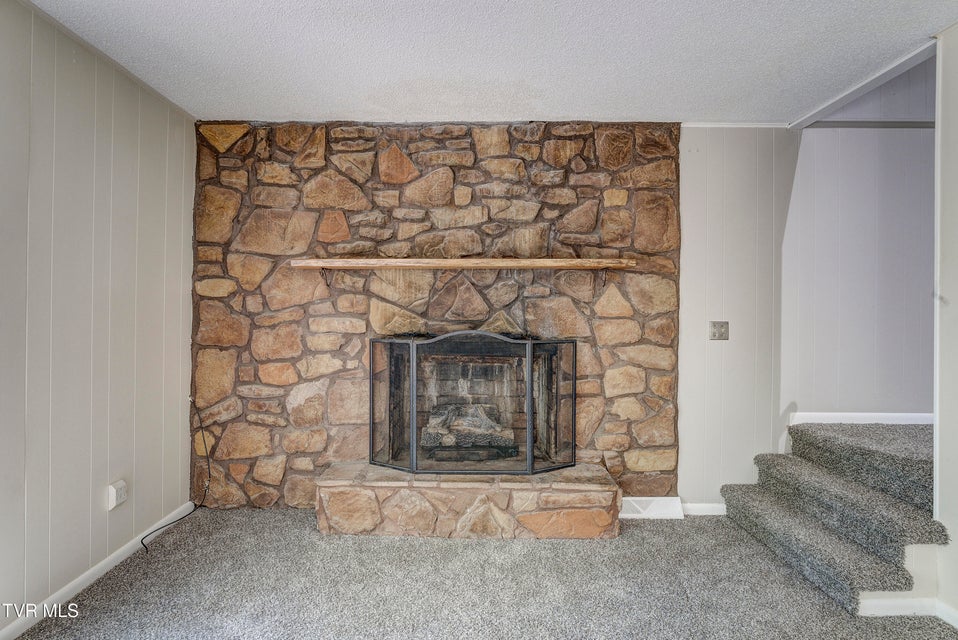 Photo #9: 137 Forester Lane
