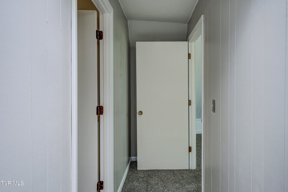 Photo #21: 137 Forester Lane