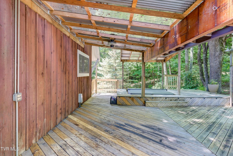 Photo #37: 137 Forester Lane