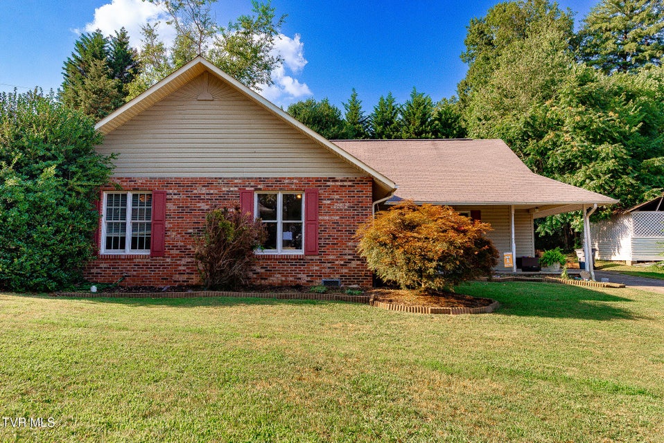 Photo #3: 904 Broadwood Drive