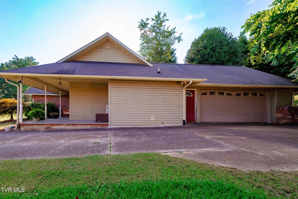 Photo #38: 904 Broadwood Drive