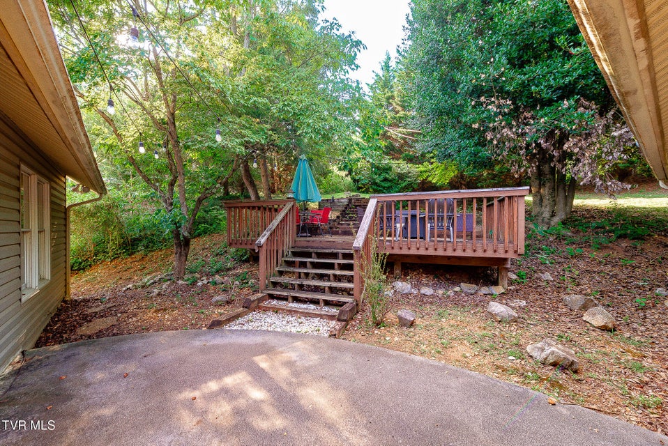Photo #40: 904 Broadwood Drive