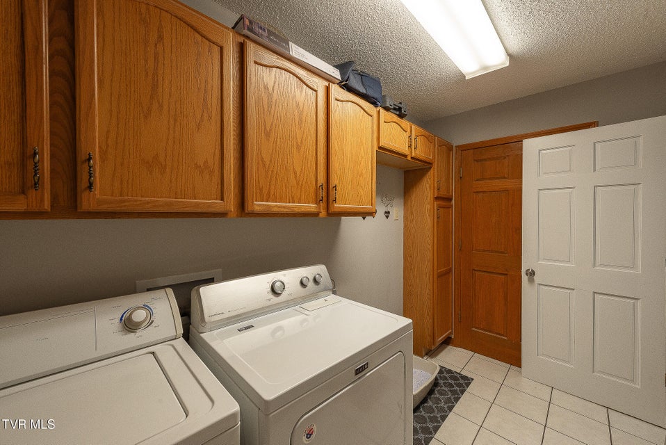 Photo #16: 904 Broadwood Drive