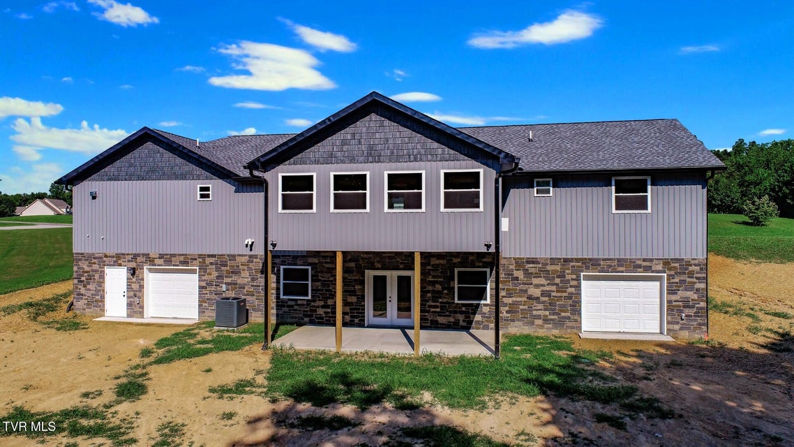 Photo #6: 116 Meadowood Dr 