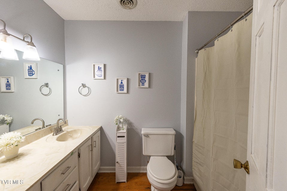 Photo #29: 904 Broadwood Drive