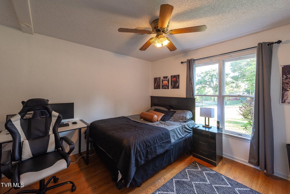 Photo #22: 904 Broadwood Drive