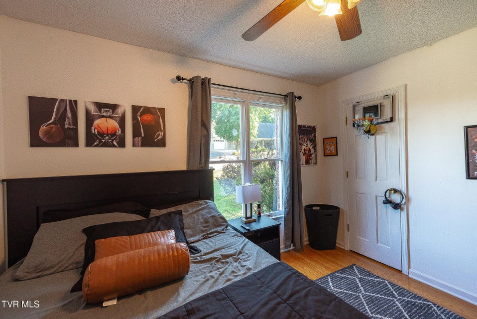 Photo #24: 904 Broadwood Drive