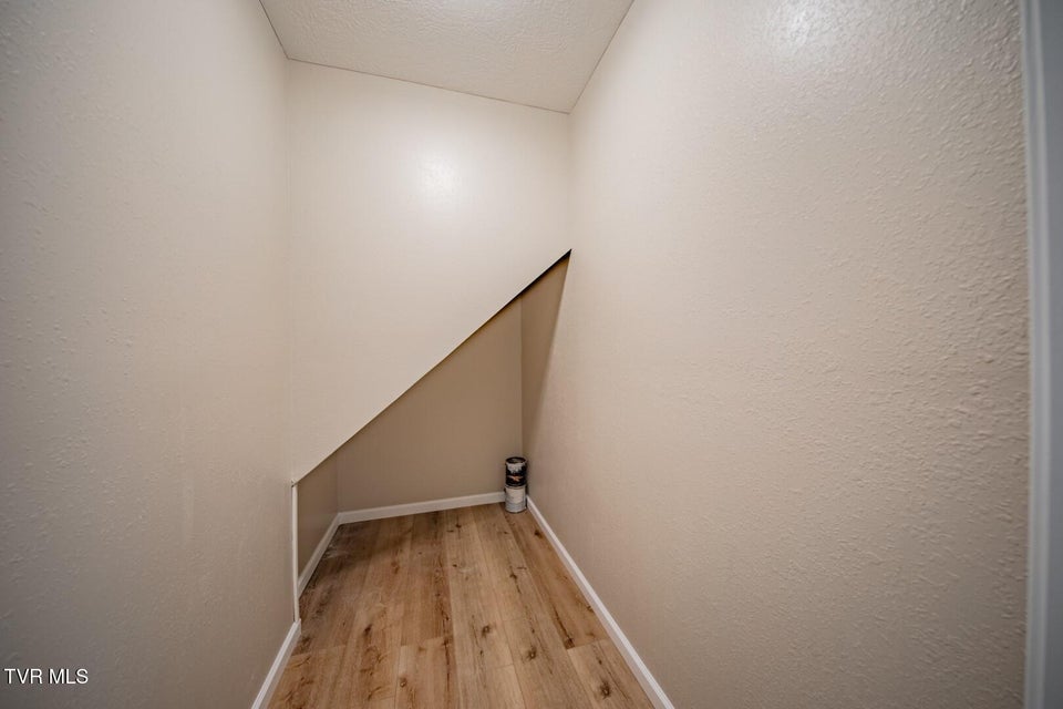 Photo #42: 116 Meadowood Dr 