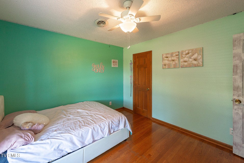 Photo #31: 904 Broadwood Drive
