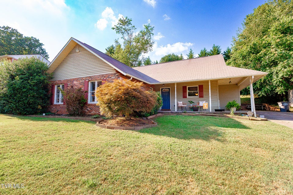 Photo #2: 904 Broadwood Drive