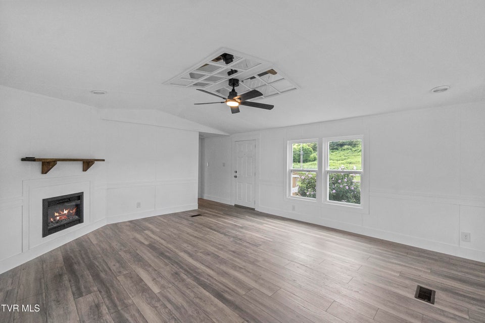 Photo #6: 1275 Whitehouse Road