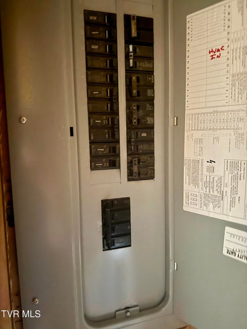 Photo #8: 933 Walker Street