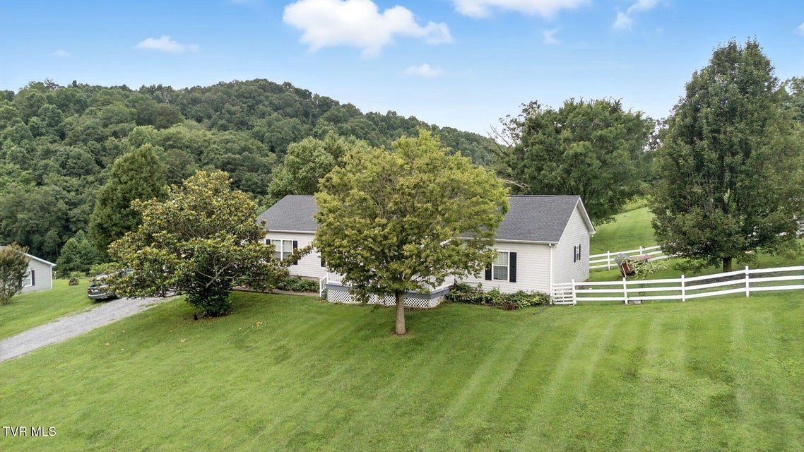 Photo #26: 17977 Overlook Dr Drive