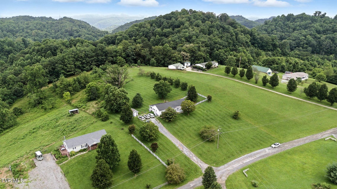 Photo #27: 17977 Overlook Dr Drive