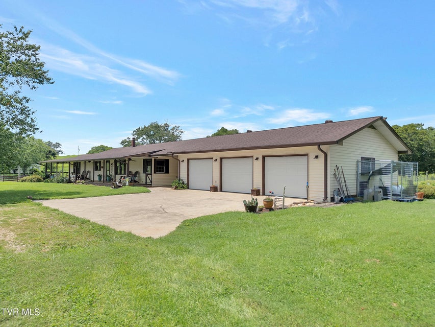 Photo #8: 200 Crum Lane