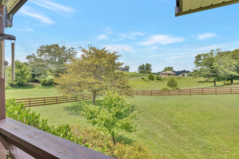 Photo #57: 200 Crum Lane