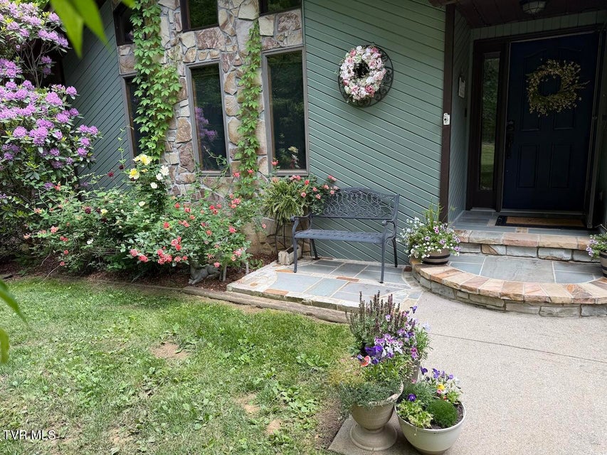Photo #5: 230 Picadilly Lane