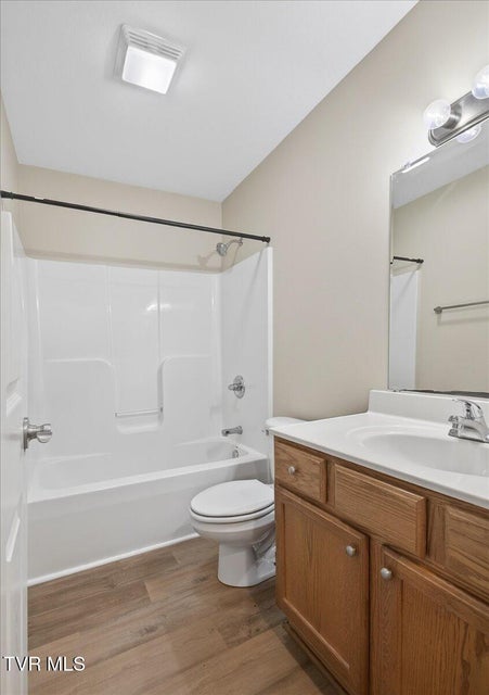 Photo #20: 1303 Kensington Place