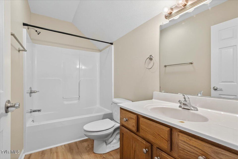 Photo #51: 1303 Kensington Place