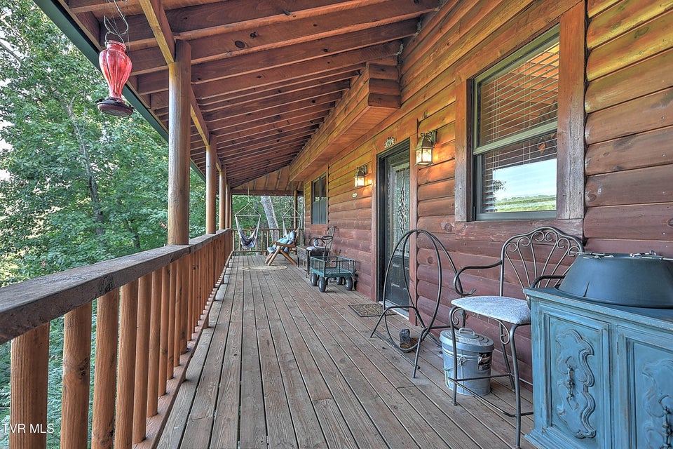 Photo #8: 665 Laurels Road