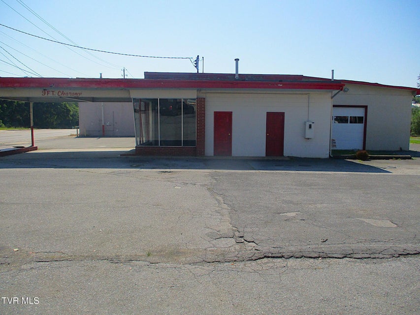 Photo #6: 332 Elk Avenue