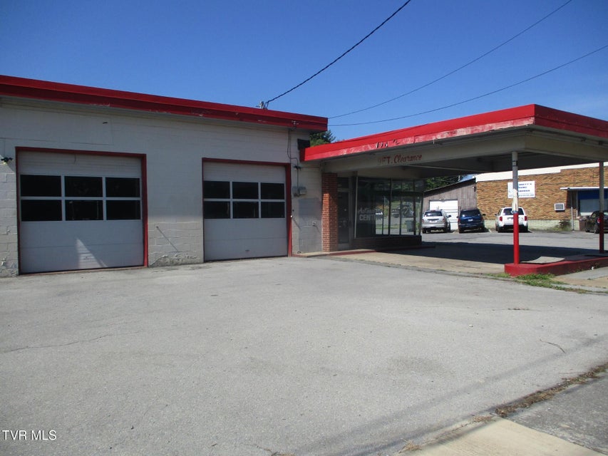 Photo #11: 332 Elk Avenue