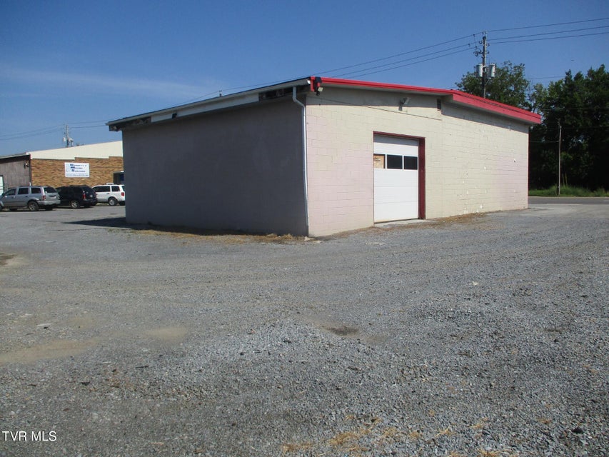 Photo #16: 332 Elk Avenue