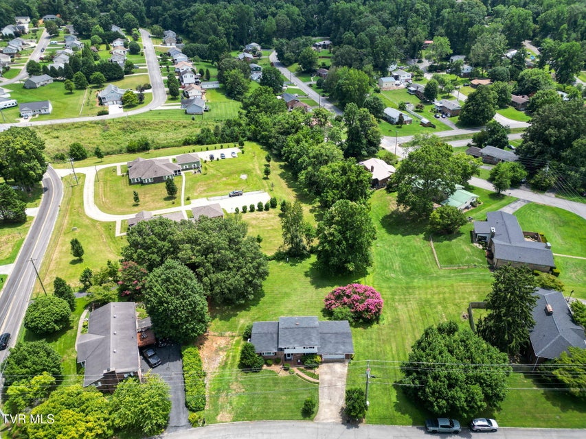 Photo #37: 103 Edgewood Drive