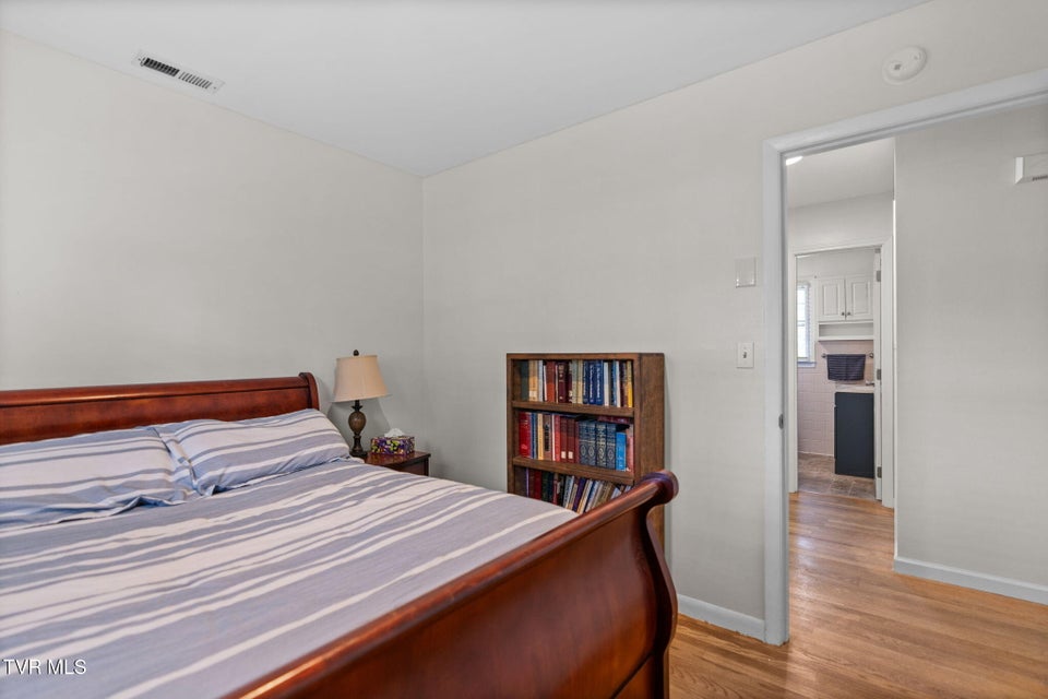 Photo #28: 103 Edgewood Drive