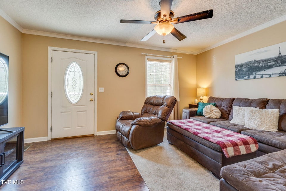 Photo #6: 121 Bilco Street