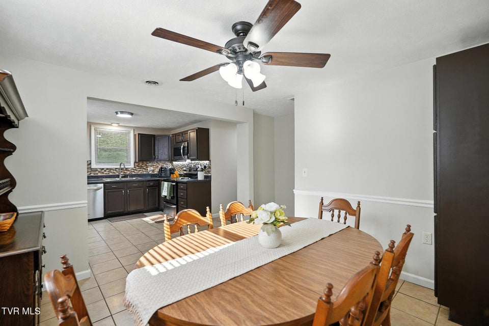 Photo #14: 250 Wallens Ridge Boulevard