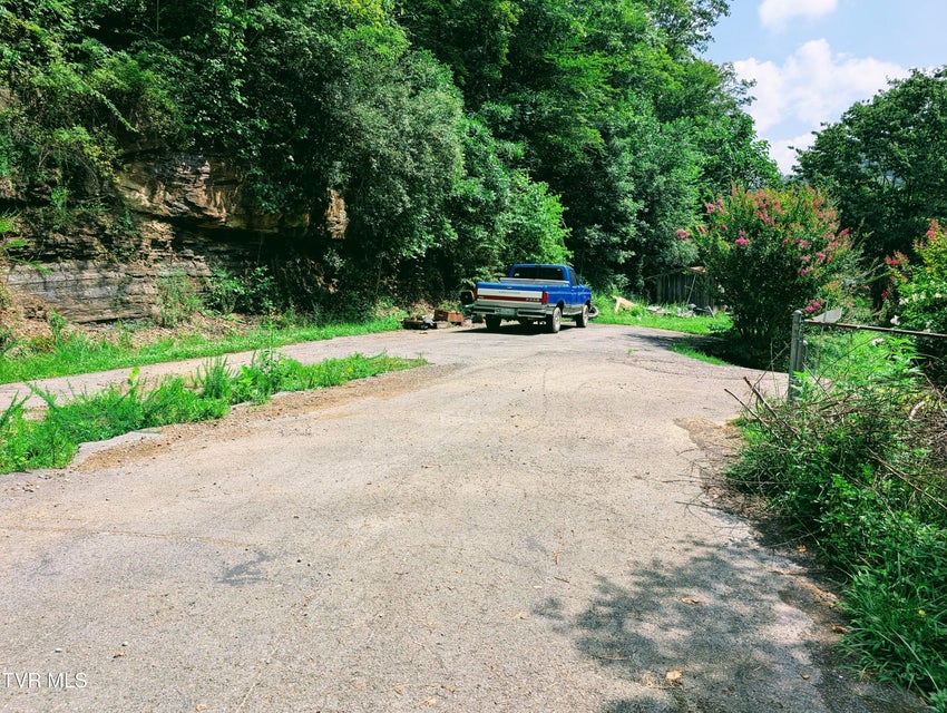 Photo #4: 782 Rock Lick Road