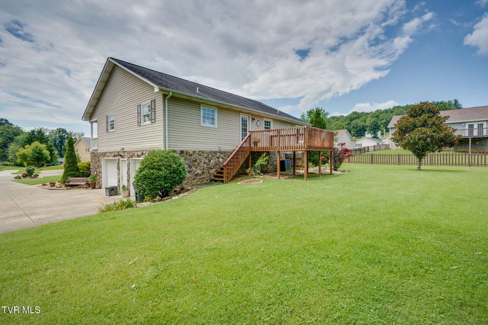 Photo #25: 234 Reed Avenue