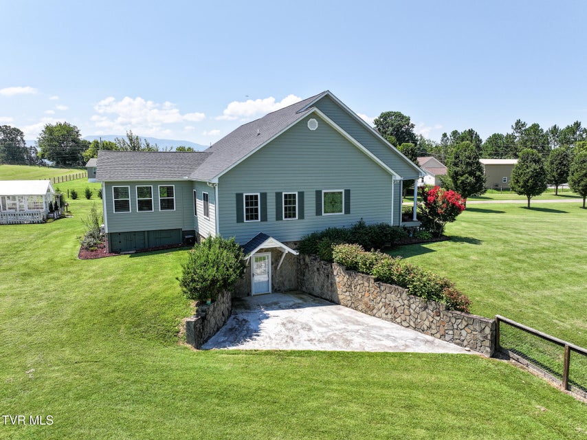 Photo #9: 169 Stockton Road