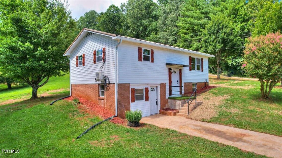 Photo #5: 109 Pinnacle Drive