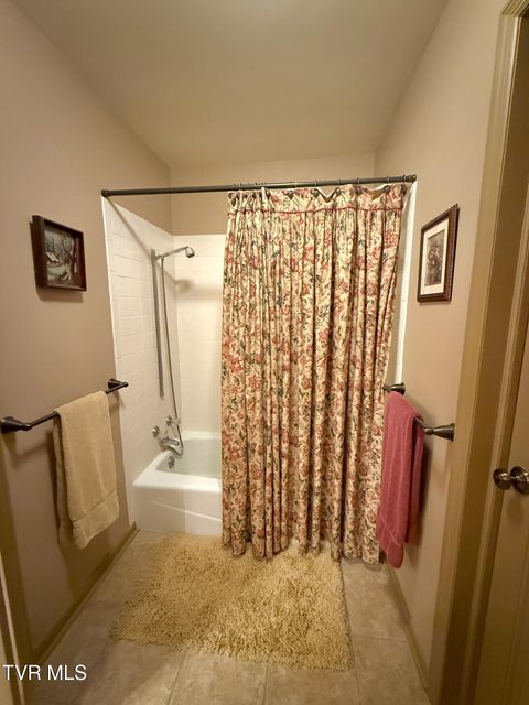 Photo #38: 295 Southwood Drive