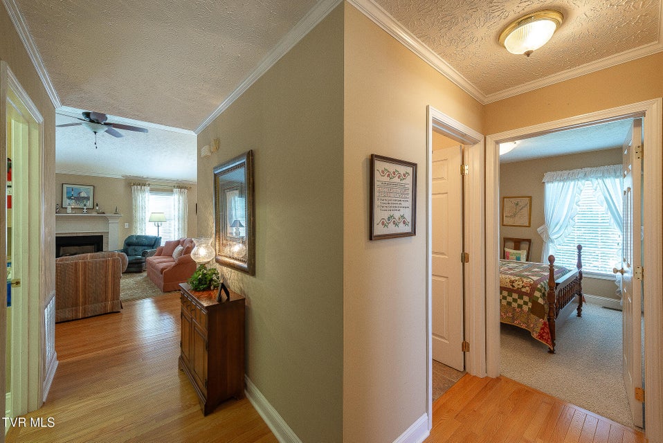 Photo #10: 1109 Cooks Terrace