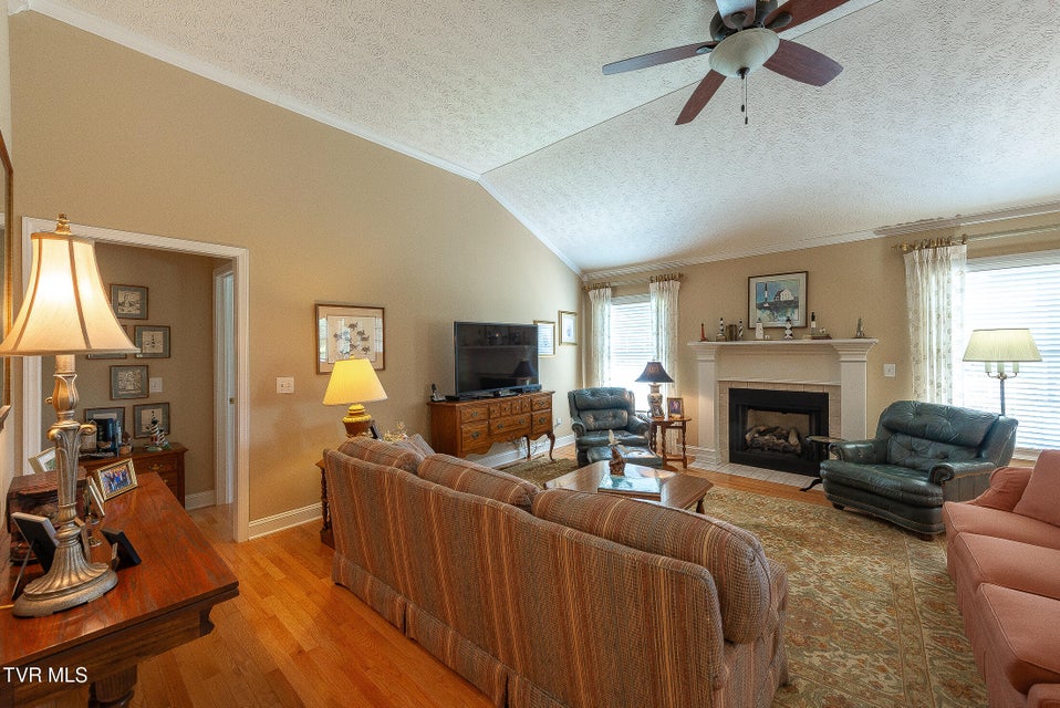 Photo #11: 1109 Cooks Terrace