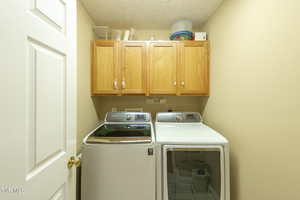 Photo #33: 1109 Cooks Terrace