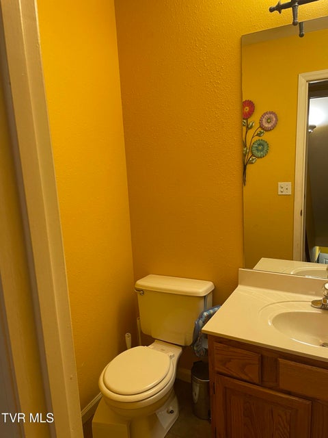 Photo #9: 2008 Timbers Edge Court