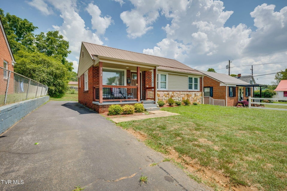 Photo #3: 513 Bellvue Avenue