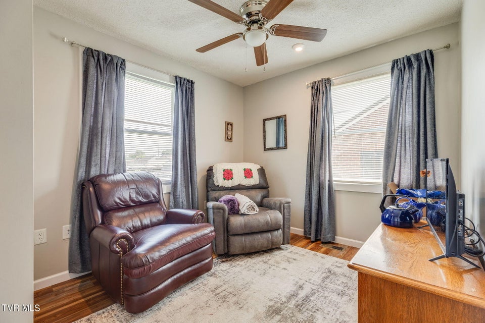 Photo #14: 513 Bellvue Avenue
