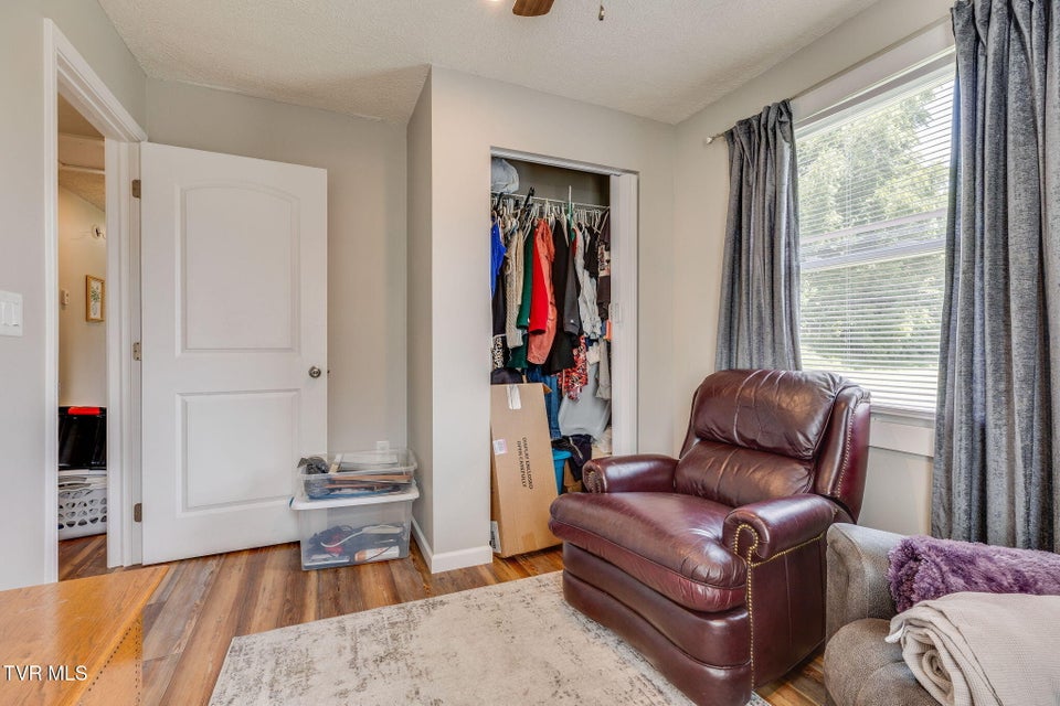 Photo #15: 513 Bellvue Avenue