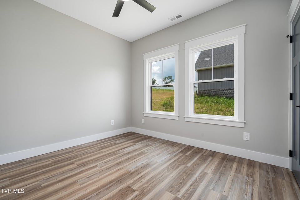 Photo #18: 140 Hulse Road