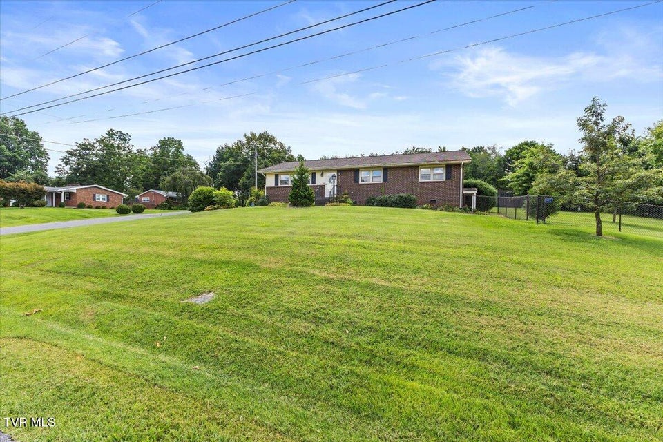 Photo #2: 1502 Woodmont Drive